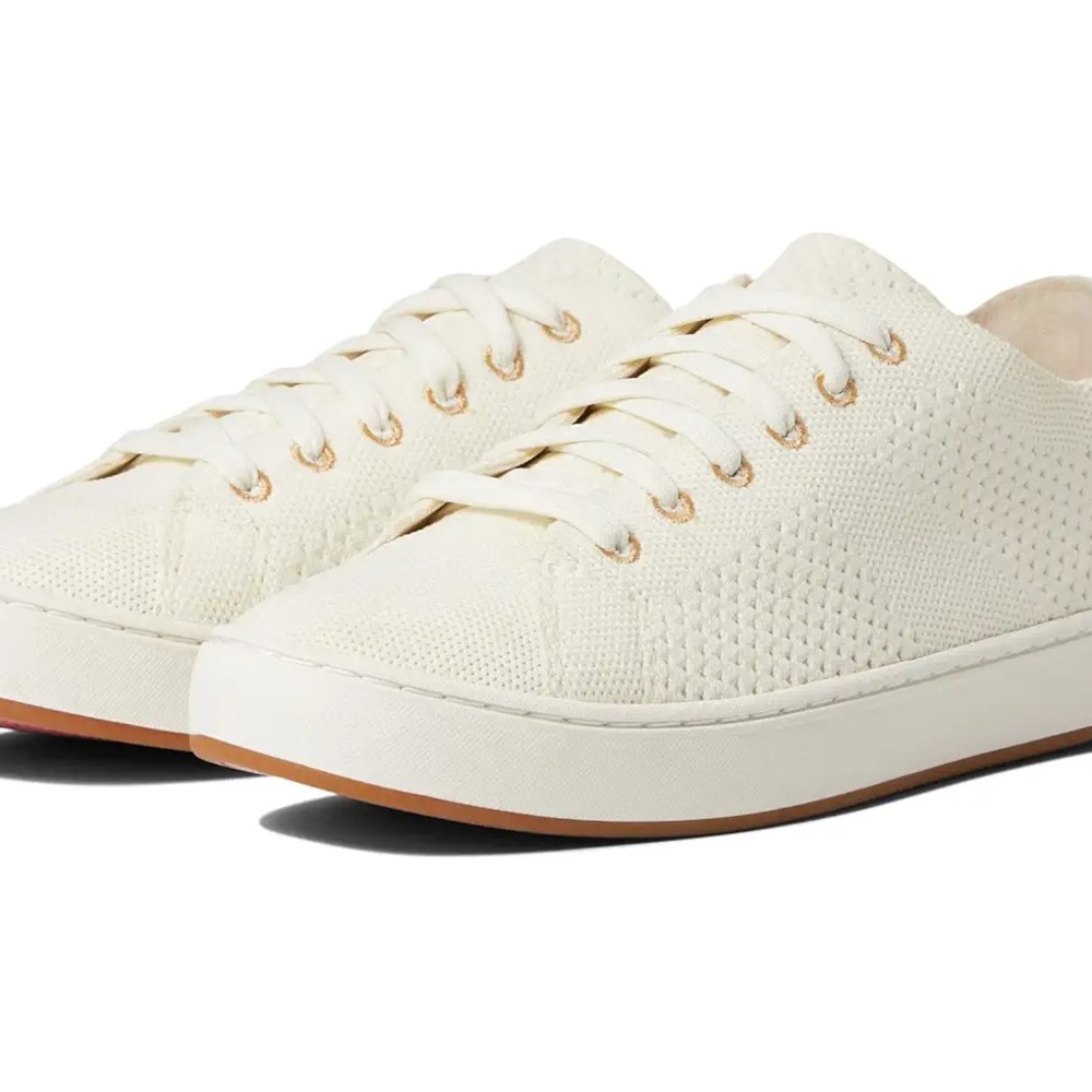 L.L.Bean™ Eco Bay Knit Sneaker Lace-Up closure